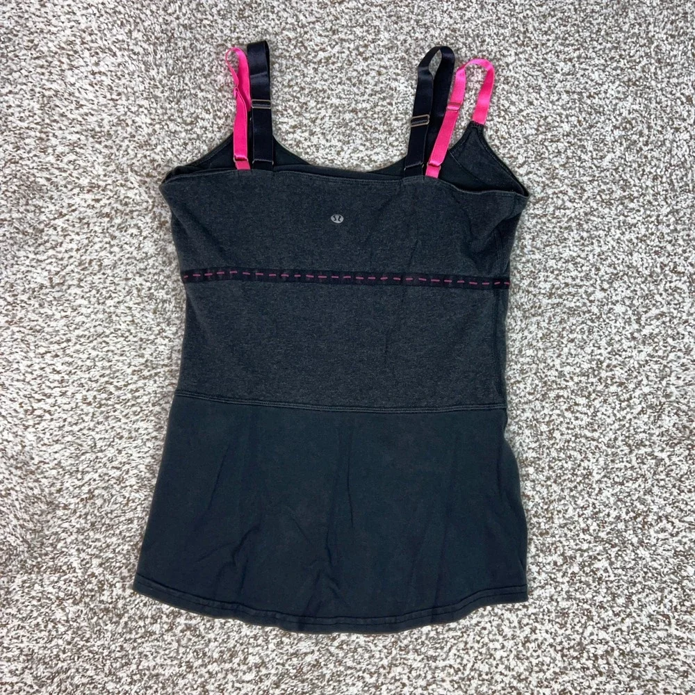 Lululemon Tank Top Womens Small Gray Pink Built In Bra Athletic Gym Workout